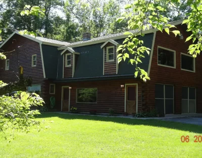 SKI TIME! Adirondack Waterfront Log Cabin